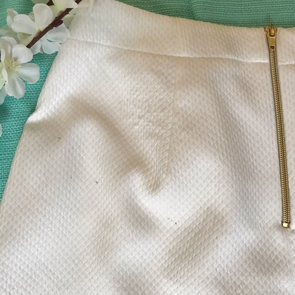 Skirt - Picture 3 of 4